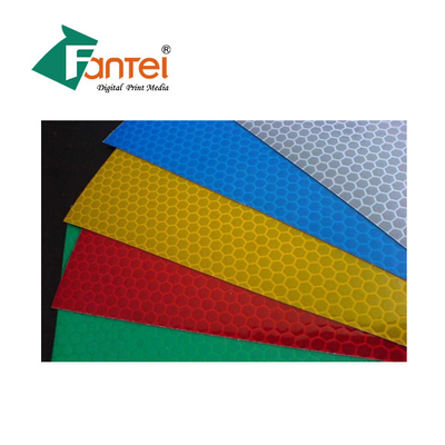 แบนเนอร์สะท้อนแสงแบบสะท้อนแสง ISO 50M, แผ่นสะท้อนแสง PVC สำหรับการพิมพ์ป้าย