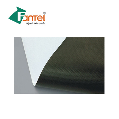 High Glossy เฟล็กซ์ PVC Blockout Banner ความต้านทานการฉีกขาด CMYK การพิมพ์สีเต็มรูปแบบ