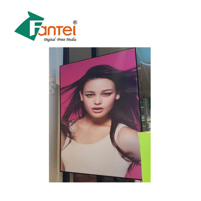 การพิมพ์ธง Mesh ที่ใช้สําหรับธงหรือเครื่องประดับหรือป้าย